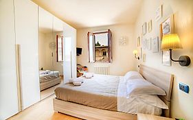 Nicchio Bright And Design Loft